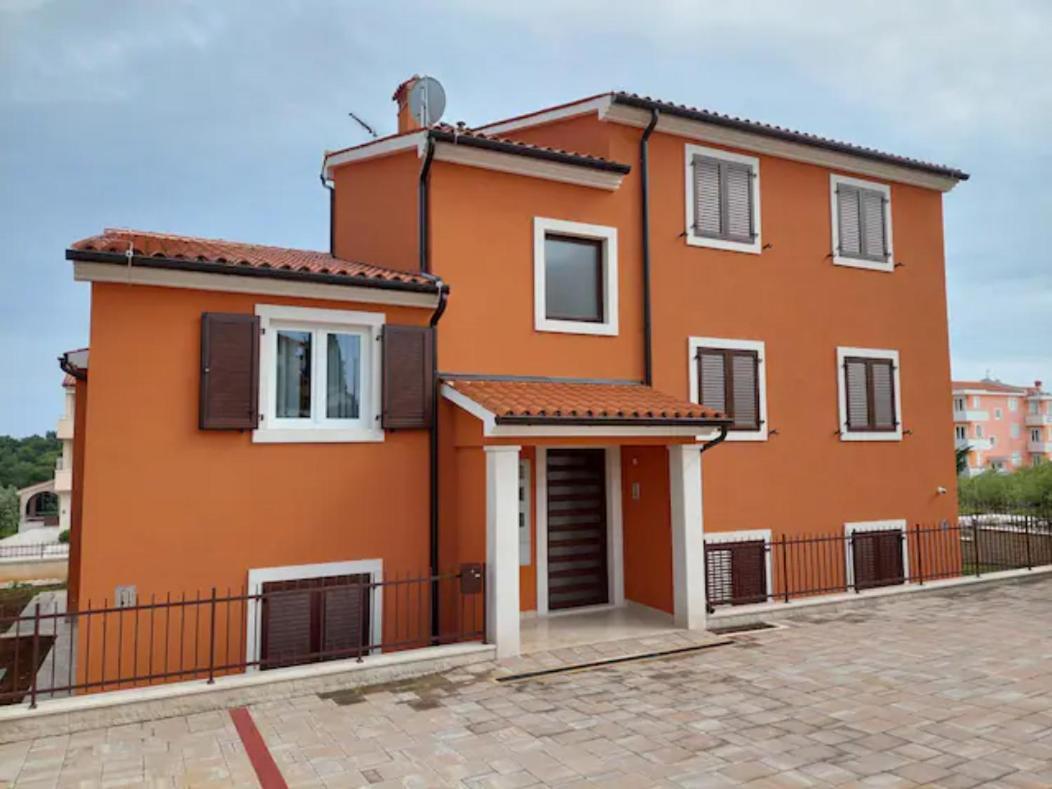Modern Apartment Ana Premantura Exterior foto